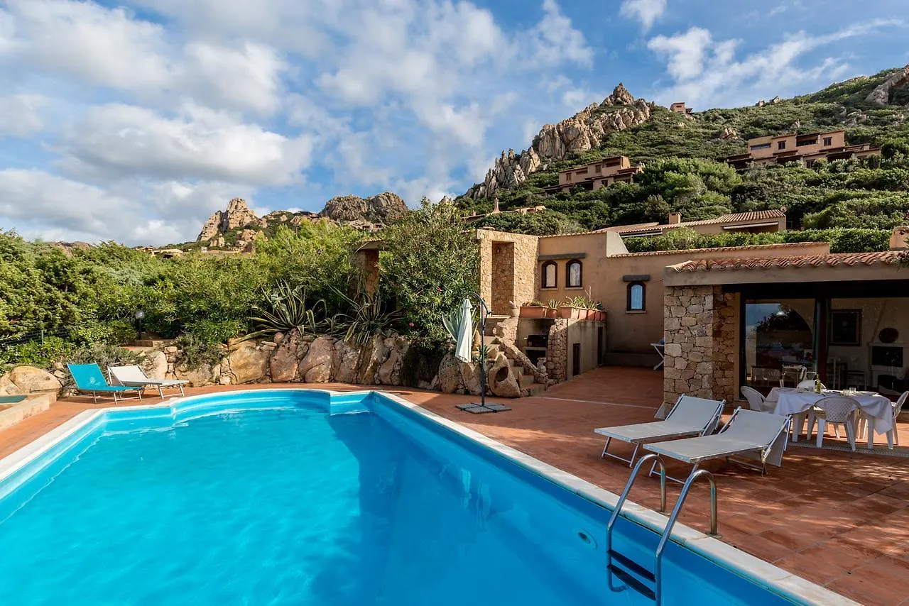 Vila Porcospino Trinità dʼAgultu
